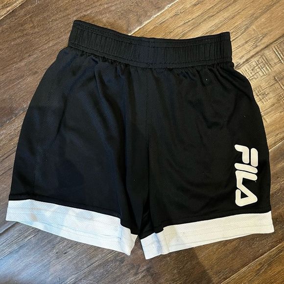 Kids Fila Shorts - Picture 2 of 5